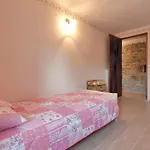 Holiday home Lovely In Gracisce *