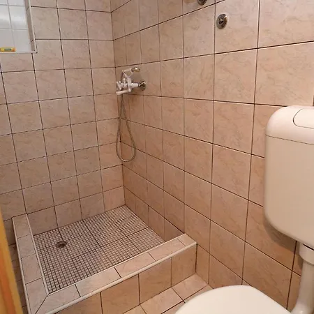 Holiday home Lovely In