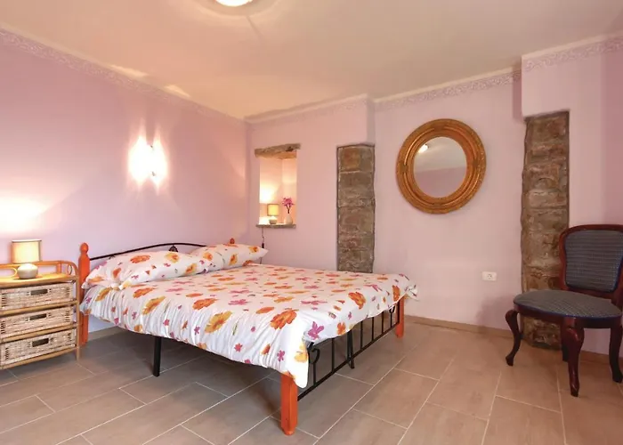 Lovely In Ferienhaus